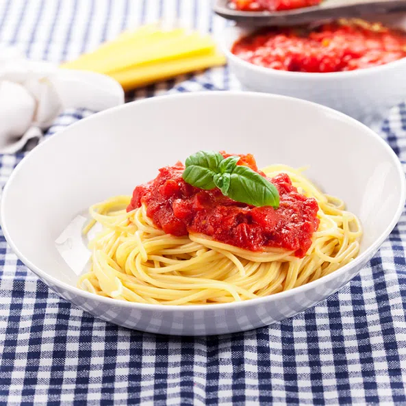Siciliya spagettisi - tunes balıqlı İtalyan makaronu